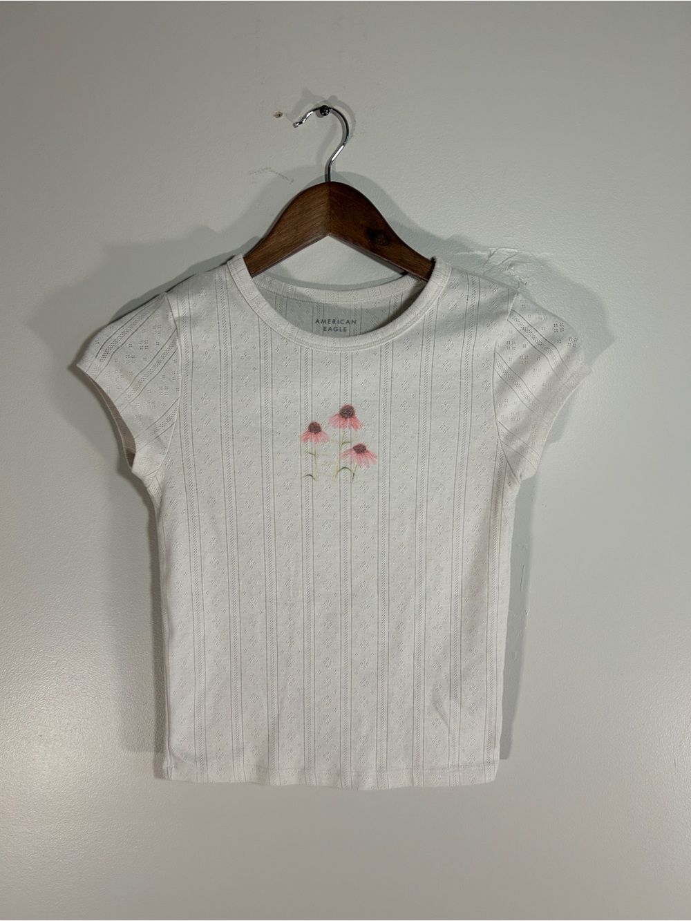 American Eagle Outfitters Y2K White Short Sleeve Baby Tee w/Pink Flower